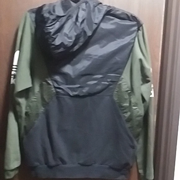 Men's Adidas hooded jacket - Picture 9 of 11